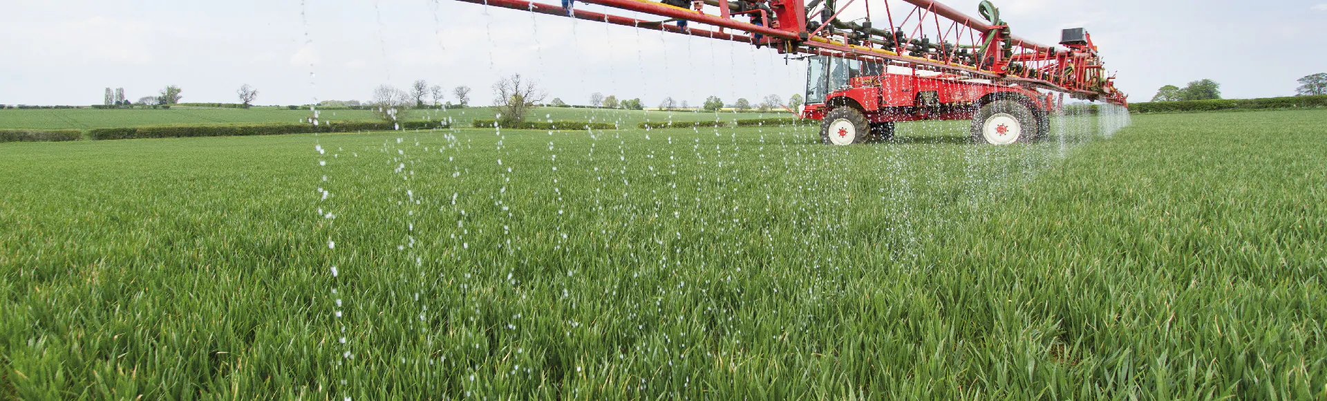 delivering liquid fertiliser